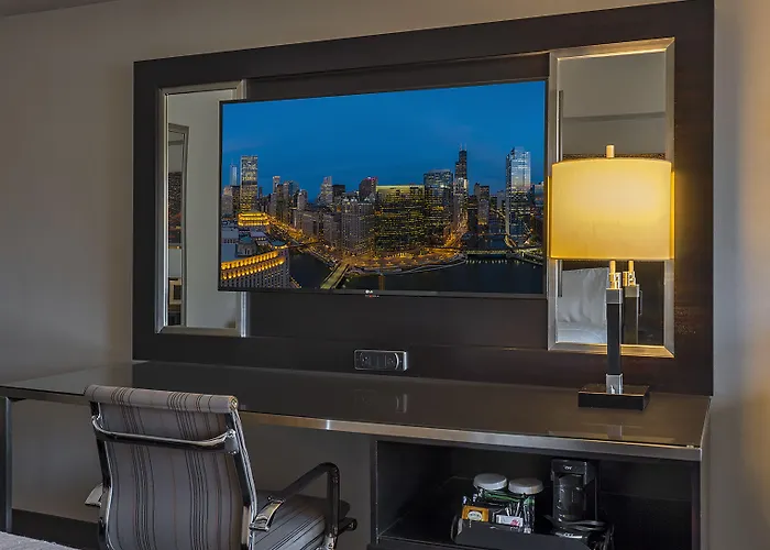 Mart Plaza River North, An Ihg 4*
