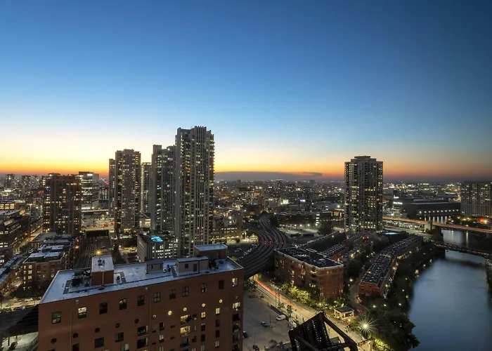 Mart Plaza River North, An Ihg 4* Chicago