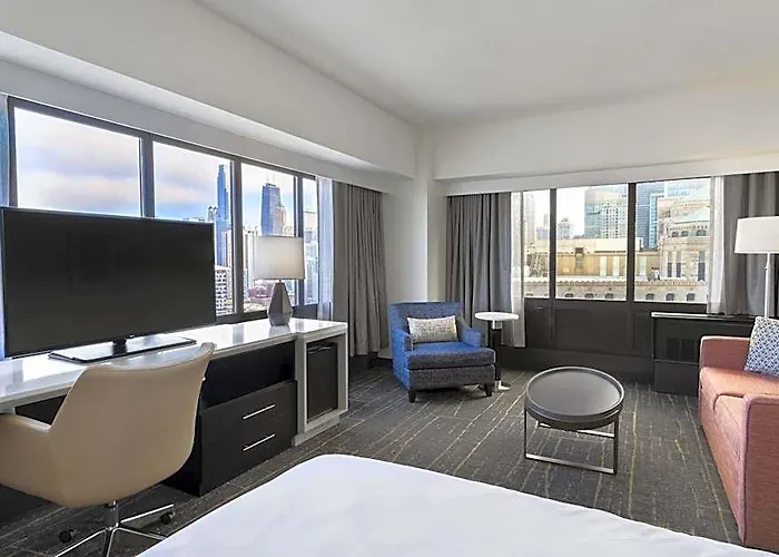 Mart Plaza River North, An Ihg Hotel 4*