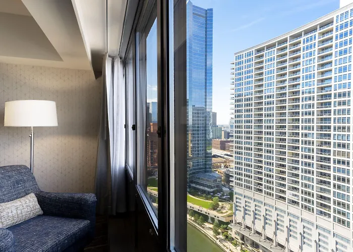 Mart Plaza River North, An Ihg Chicago