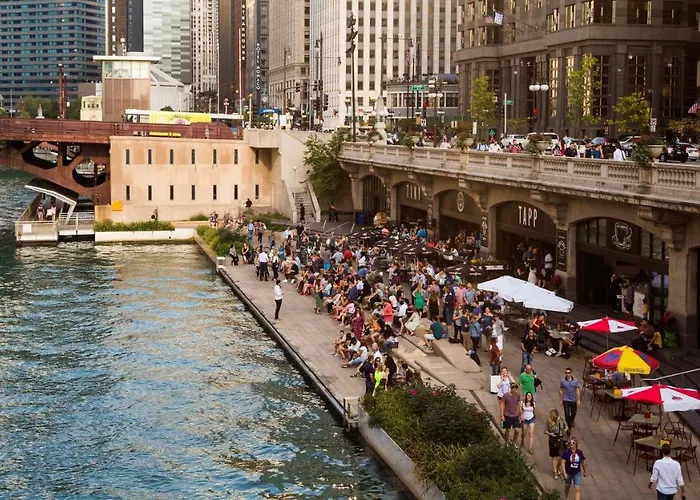 Hotel Mart Plaza River North, An Ihg Chicago