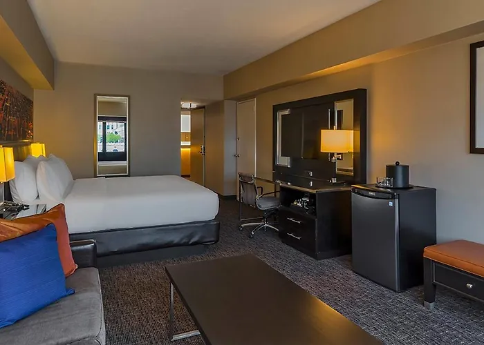 Hotel Mart Plaza River North, An Ihg