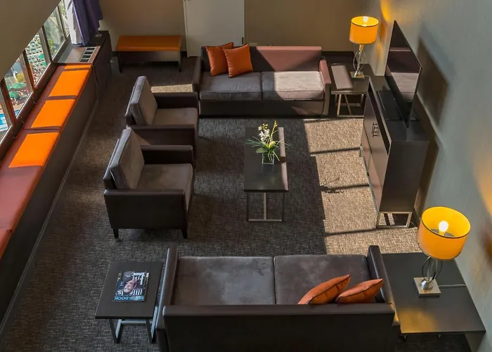 Mart Plaza River North, An Ihg Hotel 4*